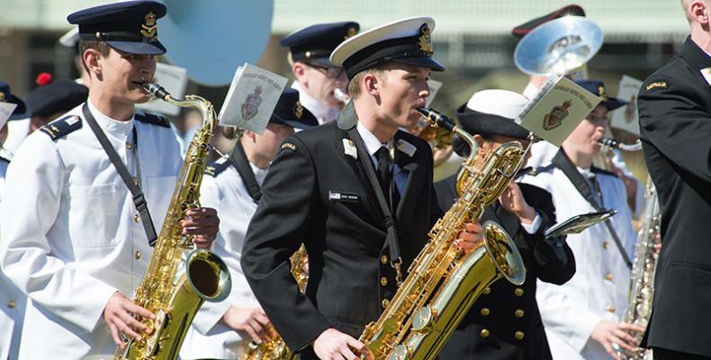 photo of ADFA students in band