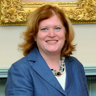 head shot of Anne Richard