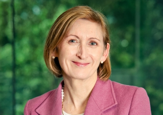 Head shot of Dimity Kingsford Smith