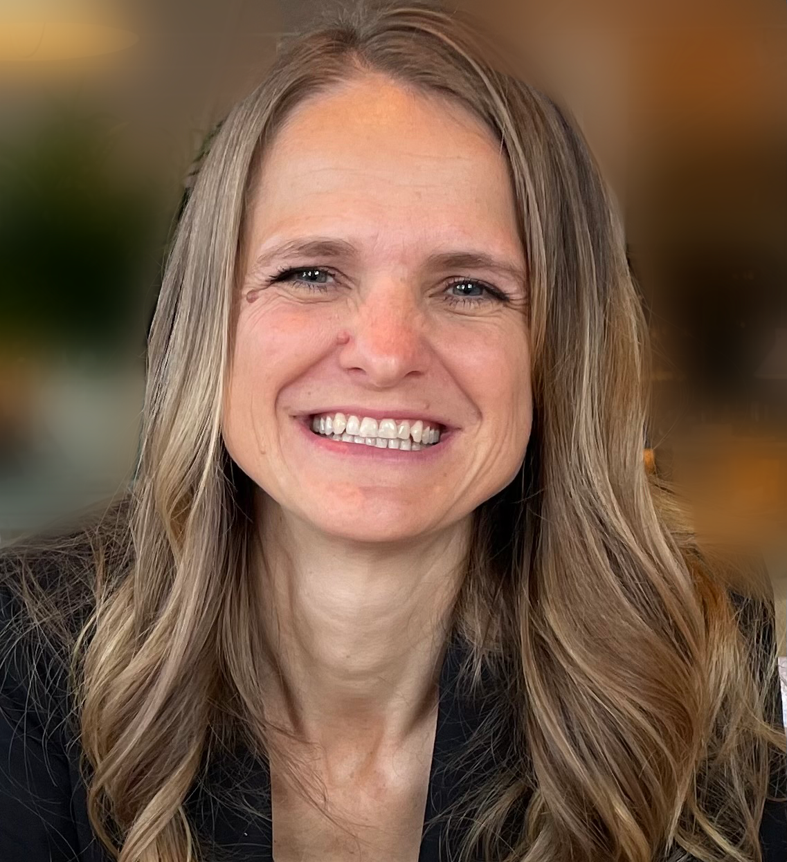 Susanne Schweizer headshot